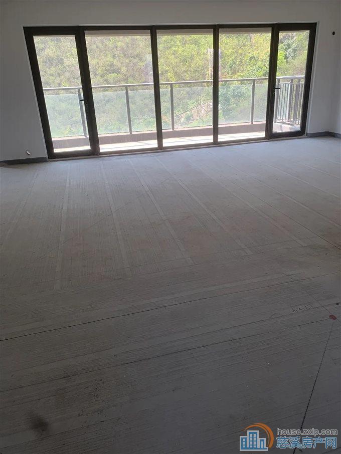 捡漏 保利银杏小镇双阳台，四开间朝南