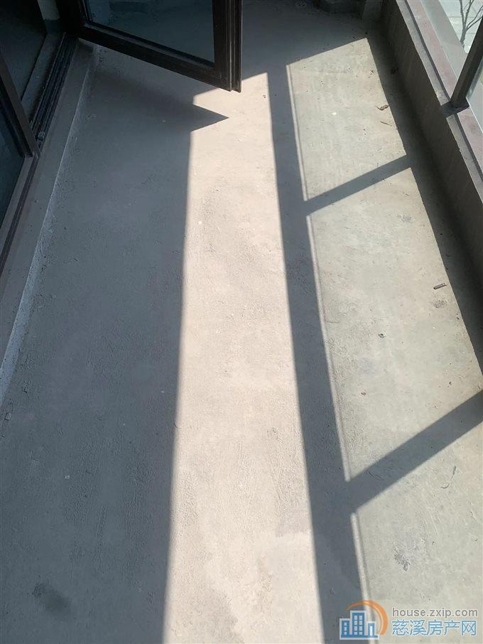 捡漏 保利银杏小镇双阳台，四开间朝南