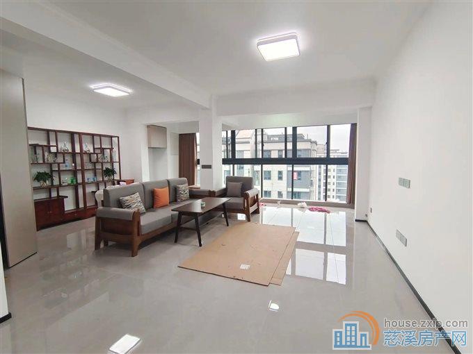 急卖 云颂府100平方133万送车位