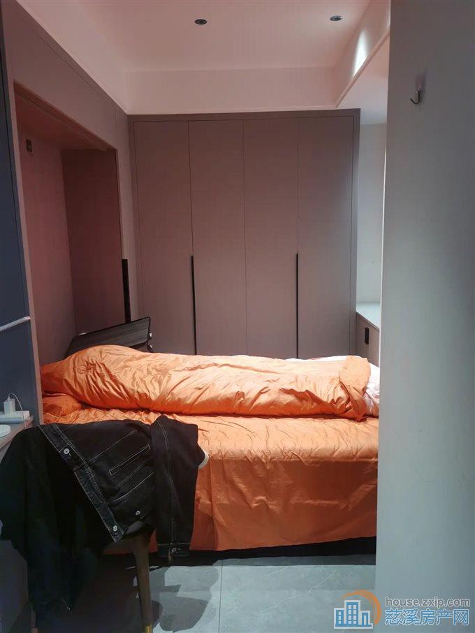 天誉华府111平223万精装修拎包