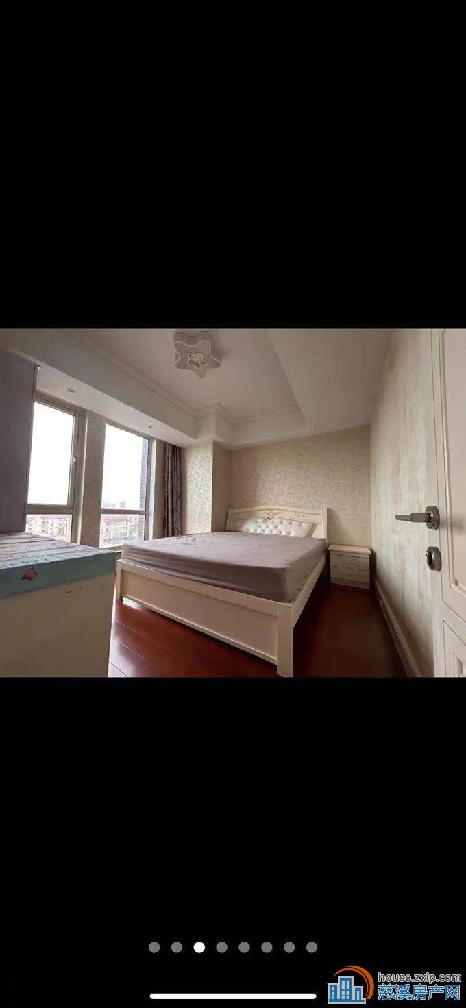 提香公寓东边套90平方+车位精装直接钥匙