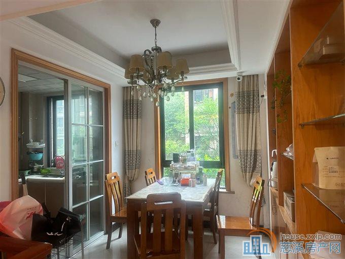 城市桃源84平109万带地下室杂物间