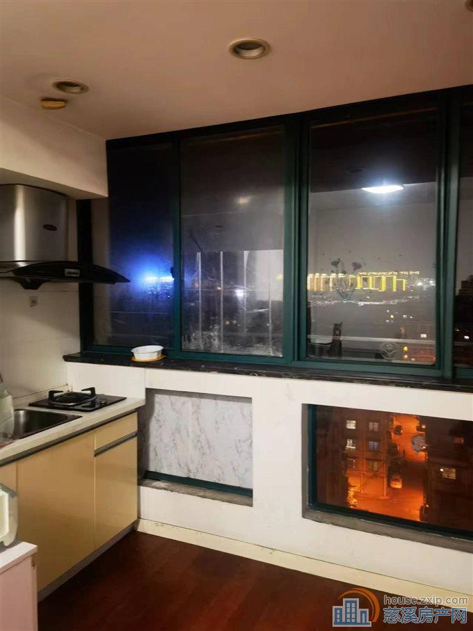 丽晶大厦电梯房朝南两间精装直接房源