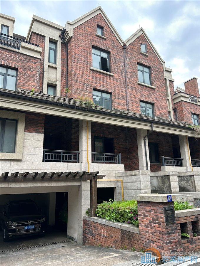 别墅柏顿嘉园446平白坯668