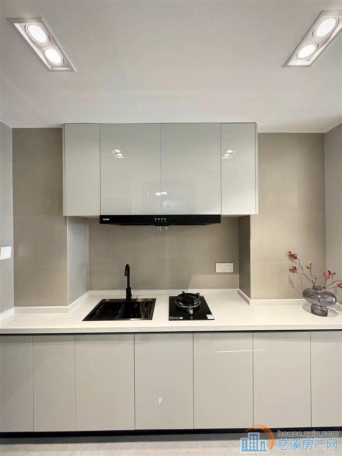 富丽湾景苑精装修送家电家具直接房源钥匙在