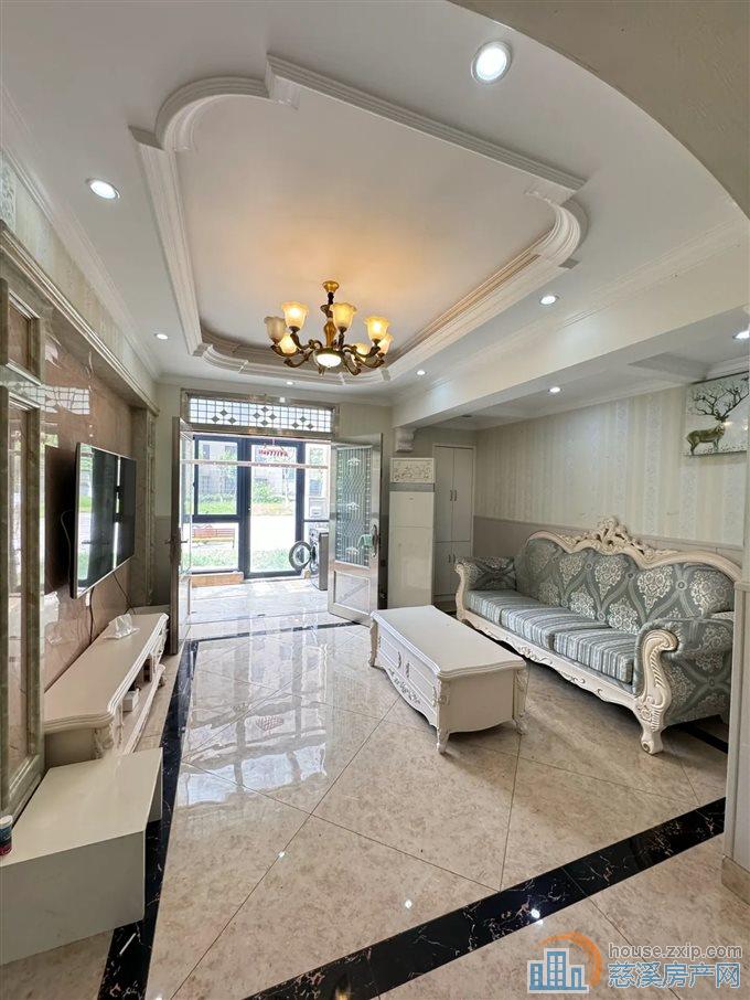 新潮塘南苑一楼精装117平135万带车位