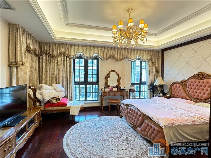 绿城玫瑰园 豪华装修 299平698万