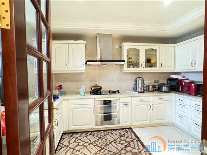 绿城玫瑰园 豪华装修 299平698万