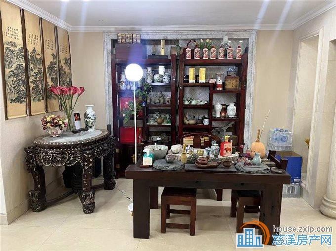 时代华都一复二楼豪装带花园直接房源钥匙