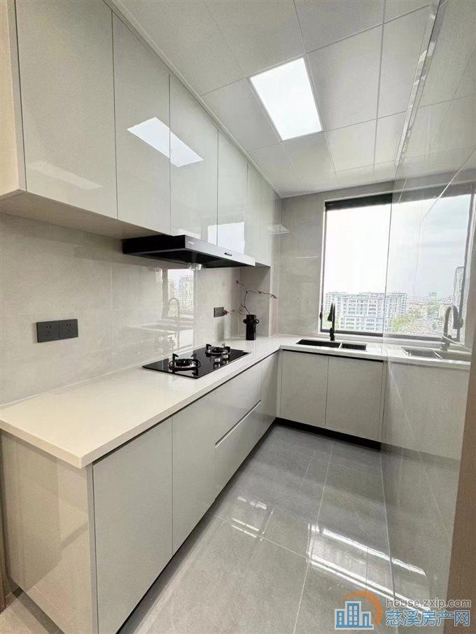 浙师大XQ房慈百苑全新豪华装修直接钥匙在