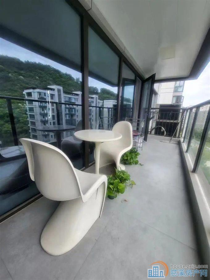 银杏小镇 精装边套 中上楼层 位置好