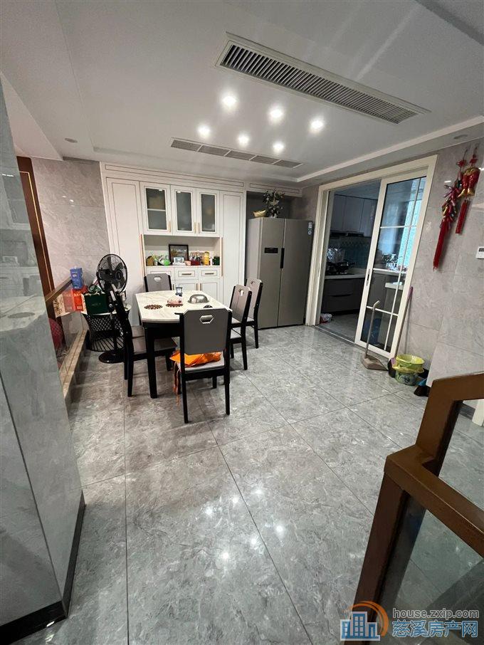 欧景苑 下叠 新装修 带花园 看图品鉴