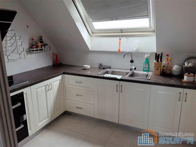 金旦花园 精装复式133平方142万