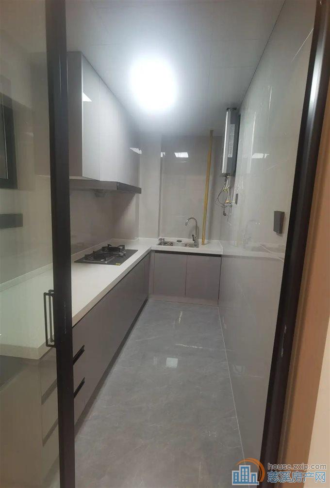 梅林苑84平116万精装修拎包入住