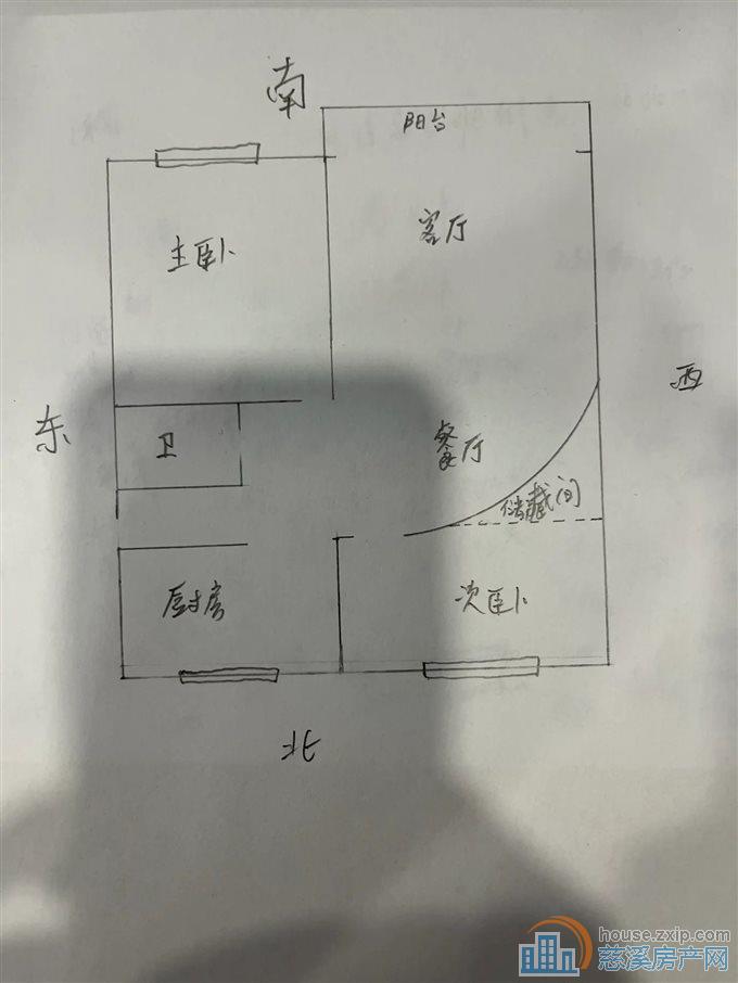 彩虹家园102平115万带车库精装修
