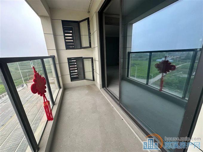 急卖逸湾小筑 89平80万包税黄金楼层