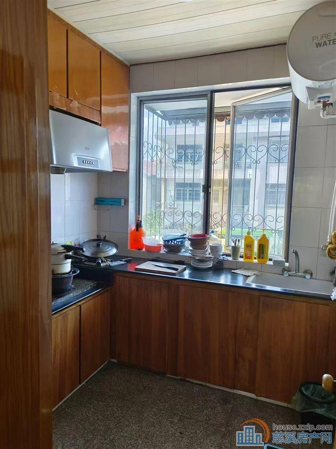 西洋寺社区90平精装125万及130万等