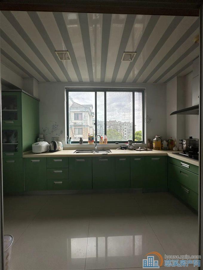 胜地名苑149平118万洋房精装修