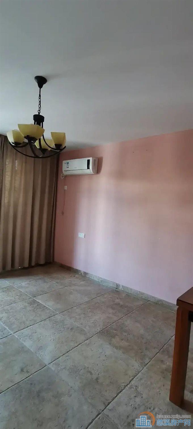 新城中心 129平 3楼 带大露台