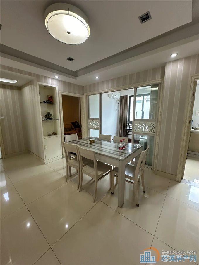 城市桃源90平精装修114万6层洋房