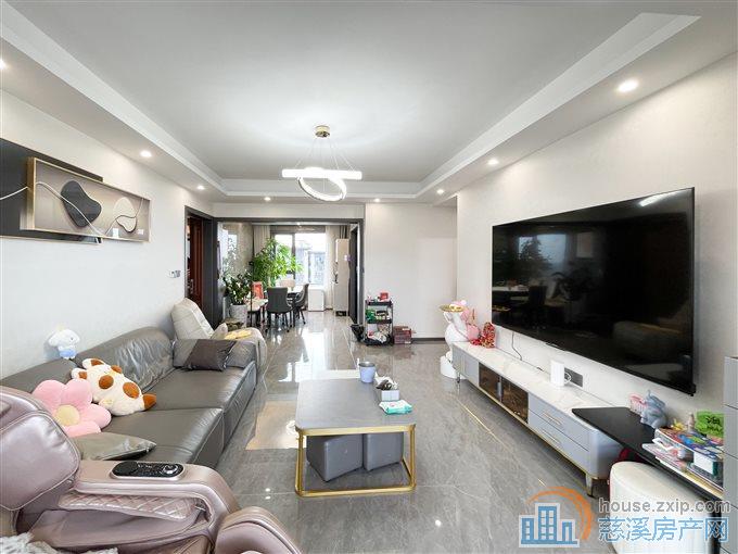 悦华府131平方198万