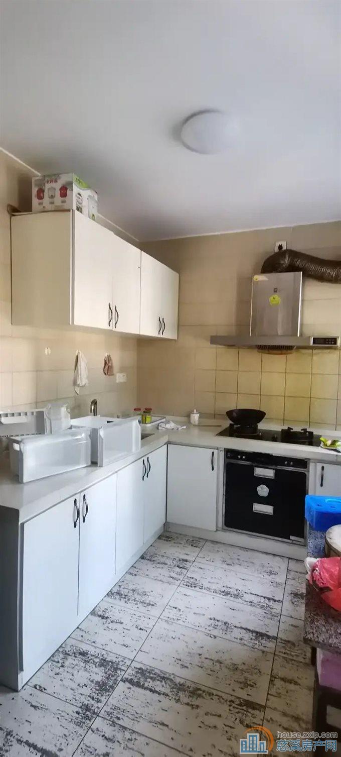 新城中心 129平 3楼 带大露台