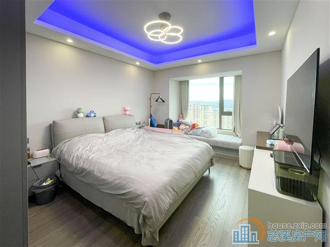 悦华府131平方198万