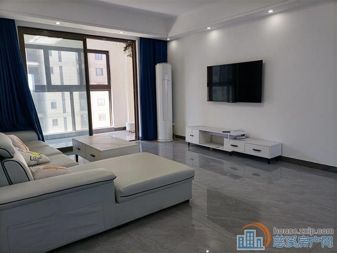 悦华府141.33平228万