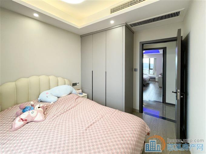 悦华府131平方198万