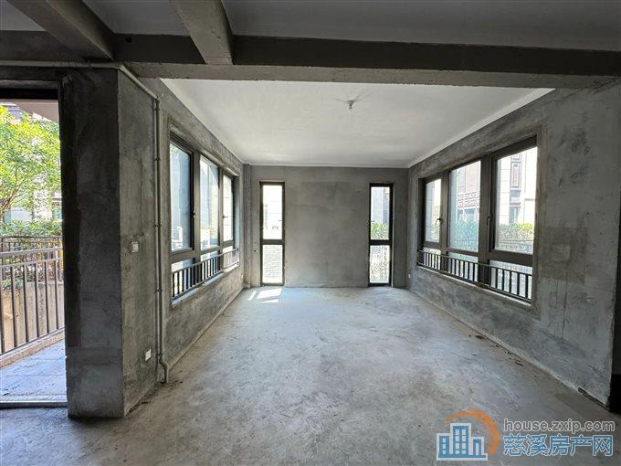 急售阳光城翡丽湾合院别墅带三车位