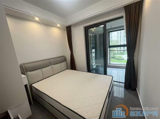 桃溪云庐朝南三间三室全新豪装配合2年