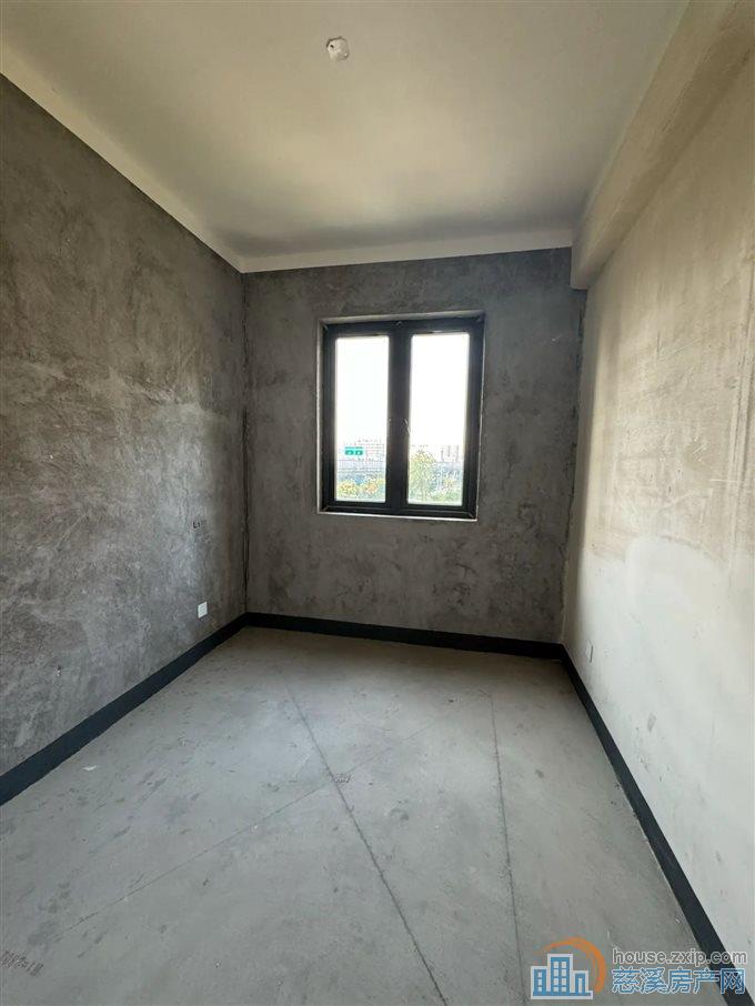 上东辰府95平200万带产权车位