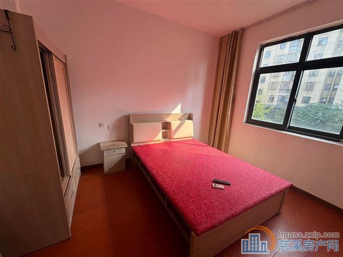 梅林苑  精装洋房 带车位 满两年