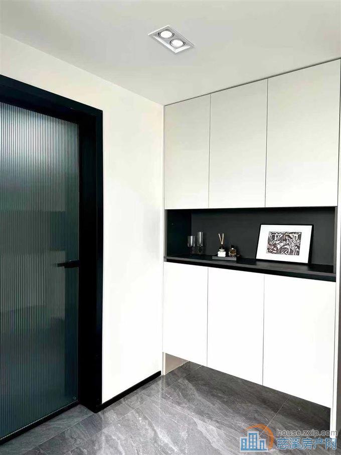 丽晶大厦黄金楼层全新精装未住过