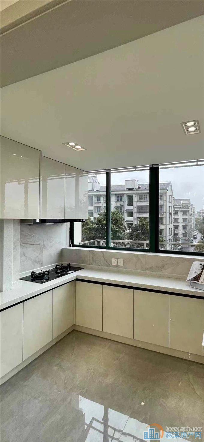 丽晶大厦黄金楼层全新精装未住过