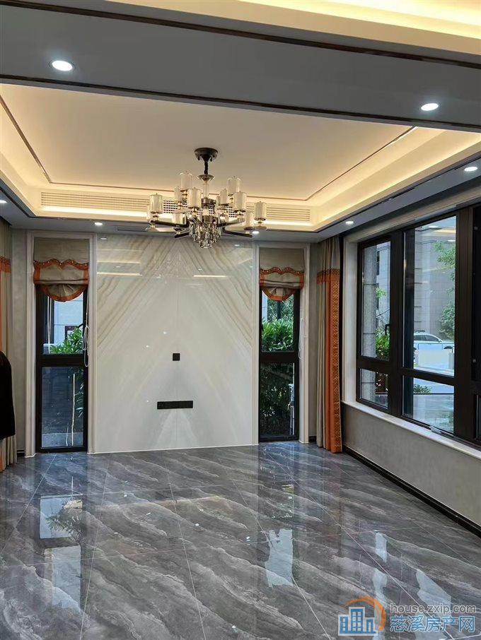 翡丽湾合院4房4卫豪装内装电梯花园