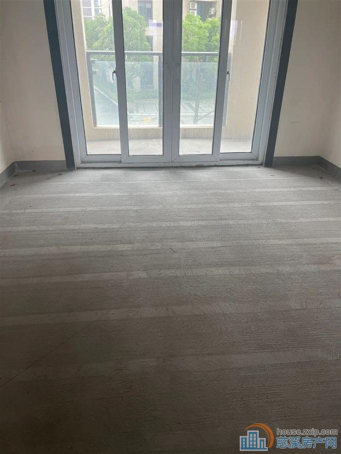 保利俯院江南 125平方145万 低楼层