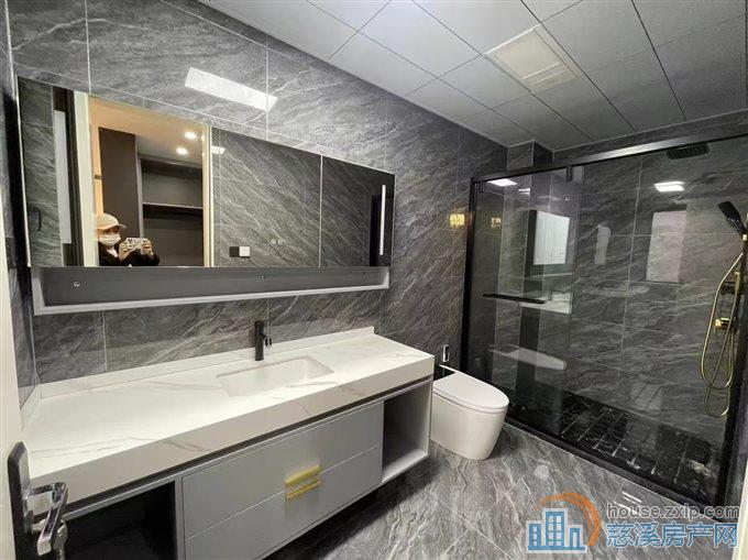 翡丽湾合院4房4卫豪装内装电梯花园