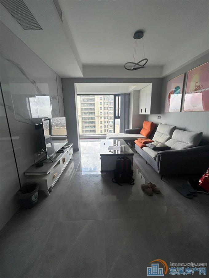 红星天铂佳苑115万精装