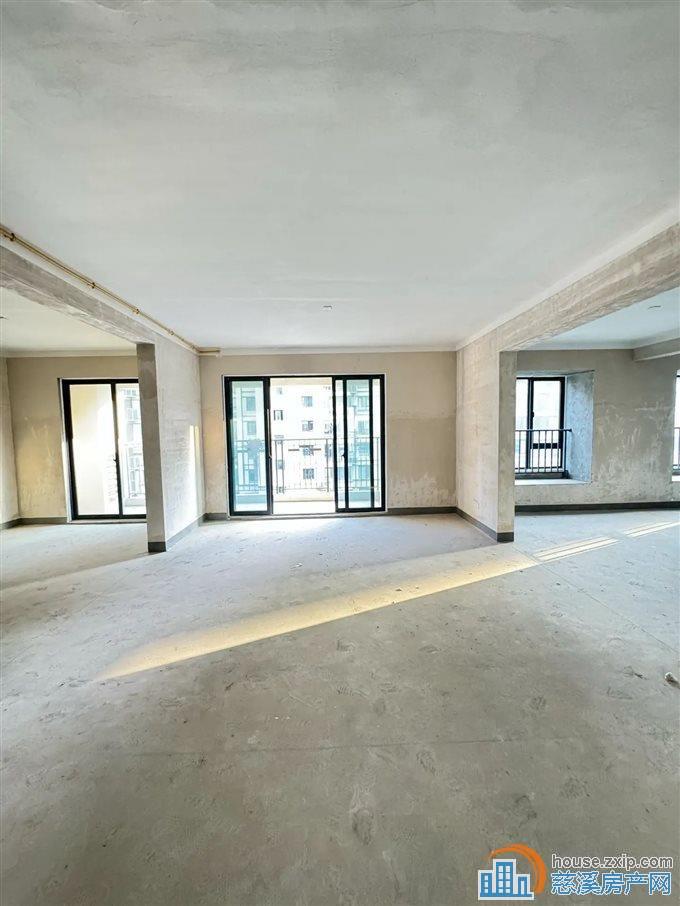 阅江府，文锦电梯洋房，带车位278万中间