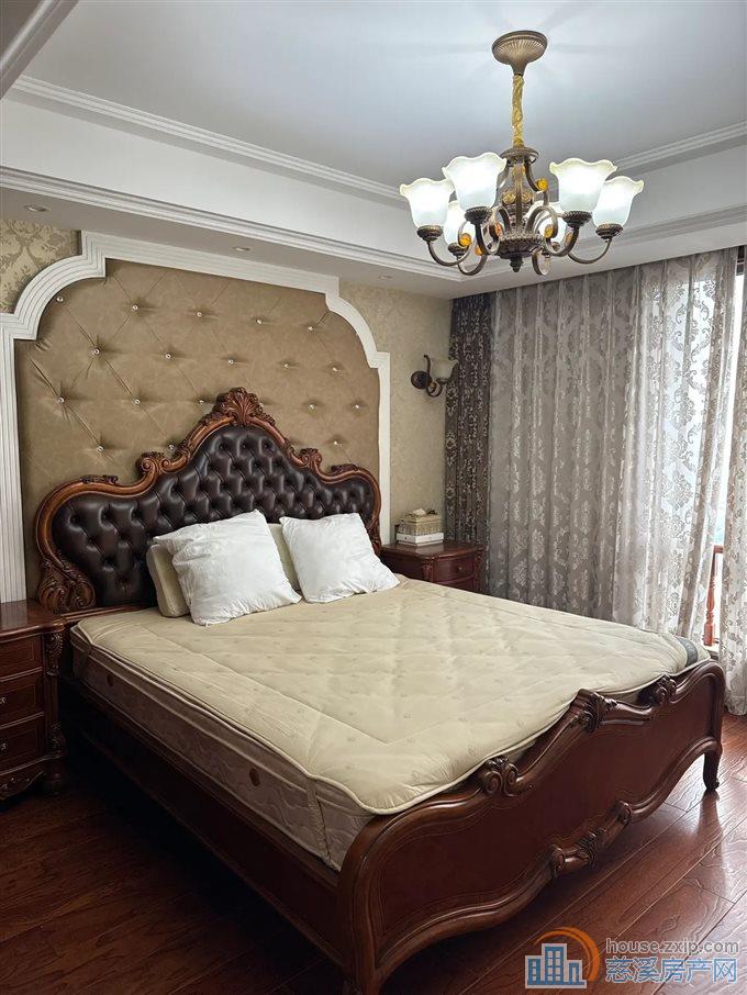 财富中心 豪装 172平方235万带车位