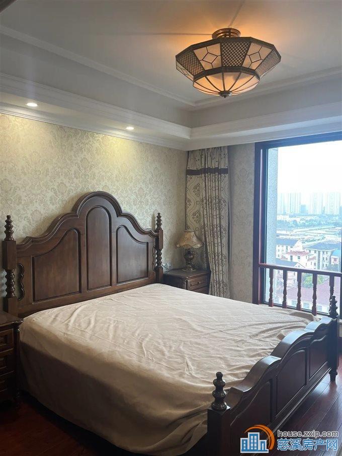 特价财富中心173平车位豪装238万直接