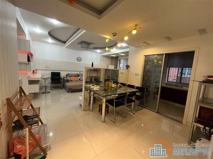 出售:慈溪山庄 精装3楼带产权车库