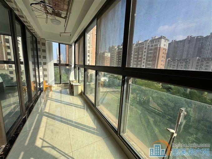 俯院江南 精装修 带车位