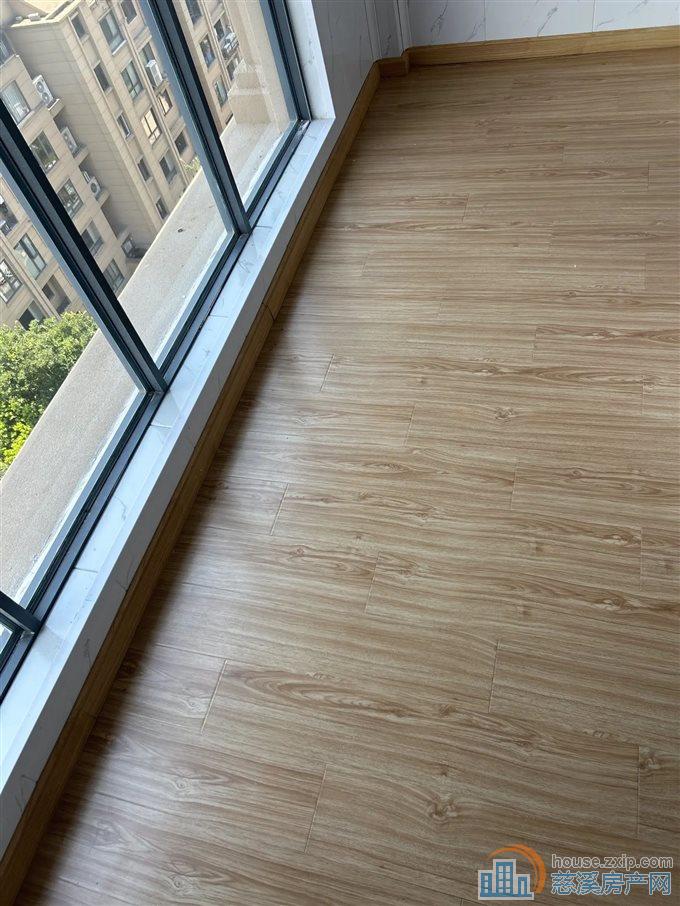 中梁泊景庭131平129万