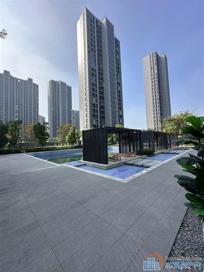 玉宸园192平334万一手现房 免中介费