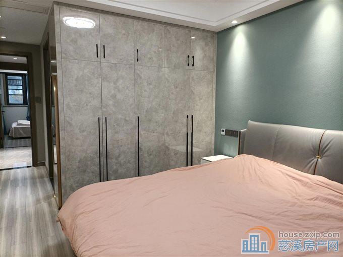 祥生望玥府 自住精装，家具家电全送，