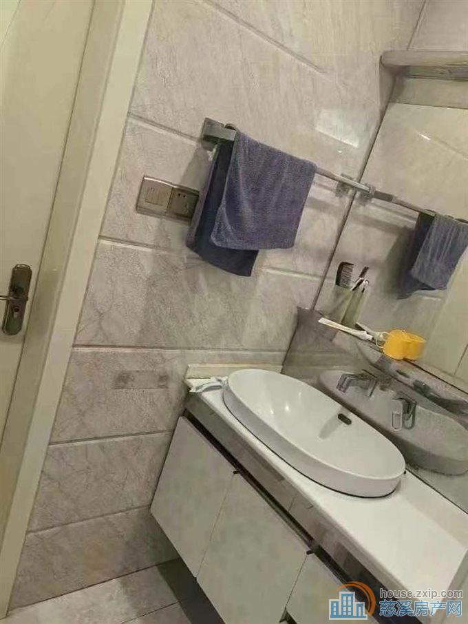 百合家园85平大车库86万