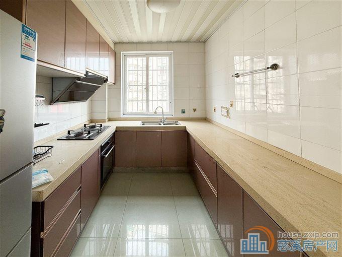 慈百苑153平126.8万带车库楼层好