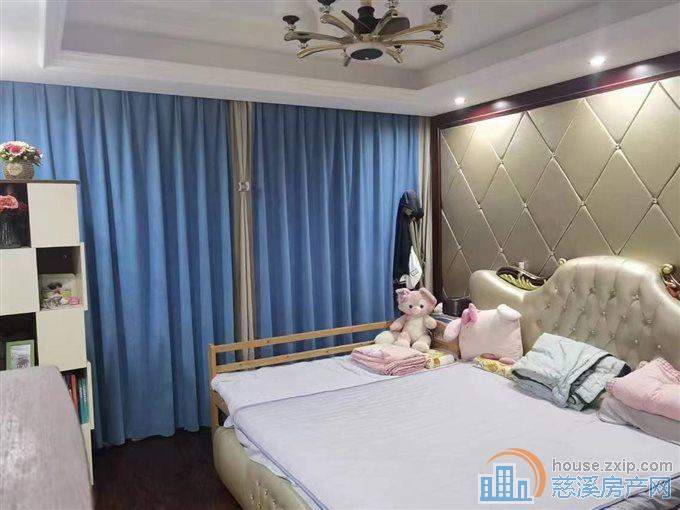 金仕华庭122平低楼层精装边套210万